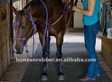 hammer stable matting
