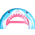 Wholesale crianças infláveis ​​arco inflável sprinkler de tubarão