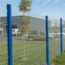 galvanized and PE coated wire mesh fence