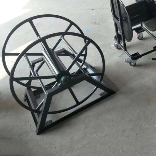 Movable Cable Reel with Swivel Wheels