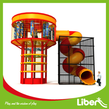 Trampoline climbing tower with spider tower