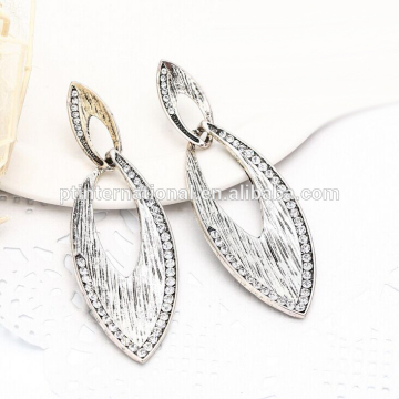 Earring, Fashion Huggie Earring, Stunning Tear Drop Charm Crystal Earring MN0088