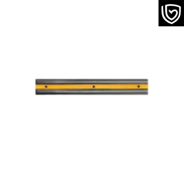 Rubber crash strip crash pad reflective