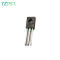 BT134 TRIAC TO-126 IC 드라이브의 적용 직접