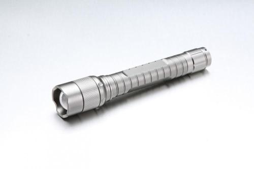 daily use zoomable led flashlight