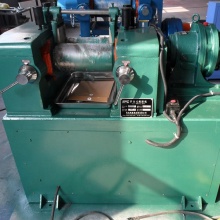XK 160 Lab Rubber Mixing Mill