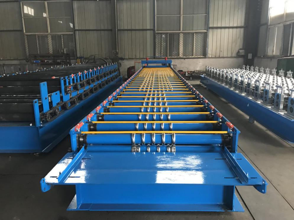 Steel Roofing Corrugated Roll Forming Machine