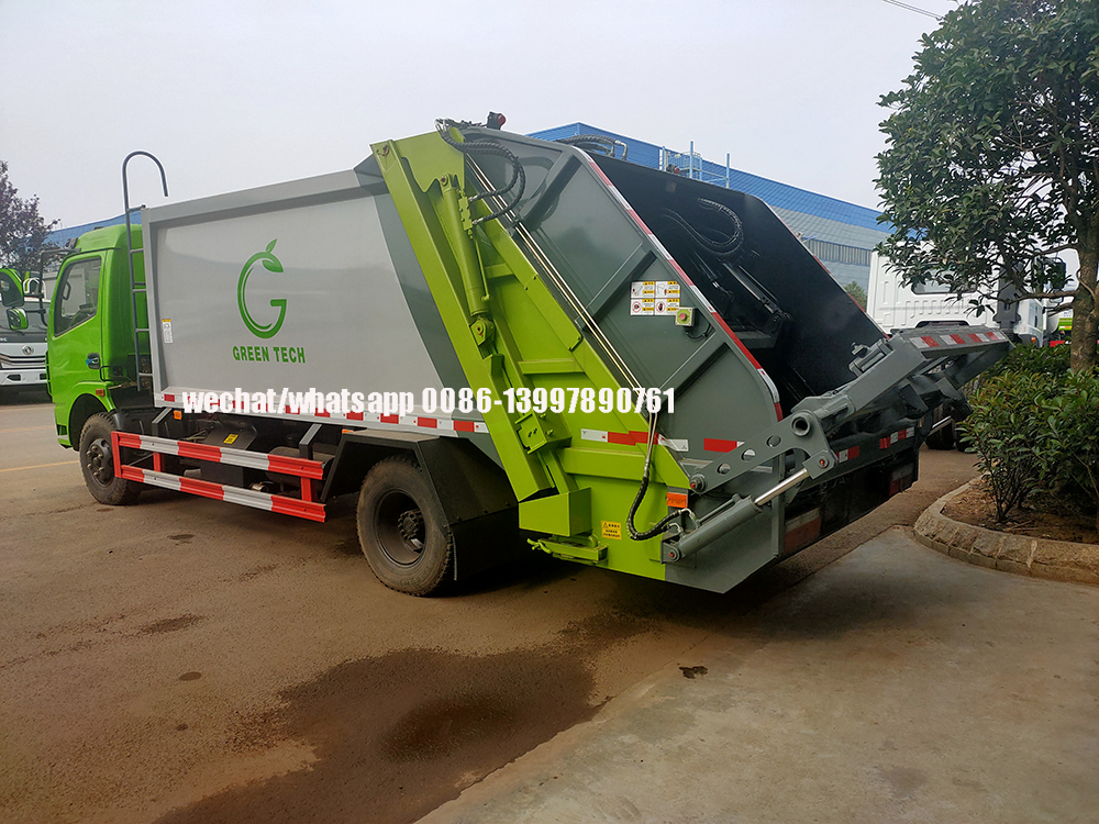 Compact Garbage Truck2 Jpg