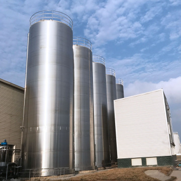 Efficient Large Outdoor Raw Material Storage Tank