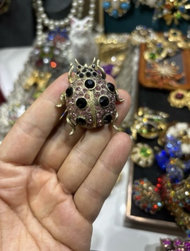 Retro and cute little ladybug brooch