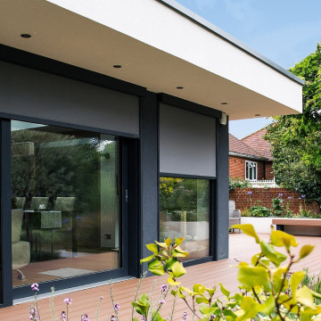 Windproof Rain Aluminum Pergola with Rolling Curtain