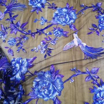 Tissu de dentelle de tulle de broderie de fleurs d&#39;oiseaux imprimés