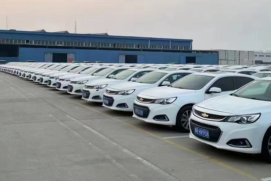 2023 Cheap Automobile Vehicles Chery Tiggo 8 Plus Max Speed 210km/H Gasoline Car in Stock Middle SUV for Adult Uses Left Hand Driving Cars
