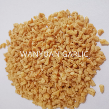Fried garlic crisp in bulk produce