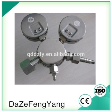Ammonia gas cylinder regulator