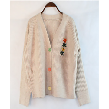 Beau cardigan tricot personnalisé