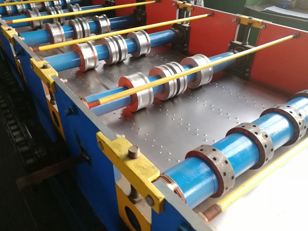 Floor Decking Tile panel Roll Forming Machine