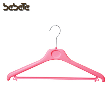 Used Plastic Hangers
