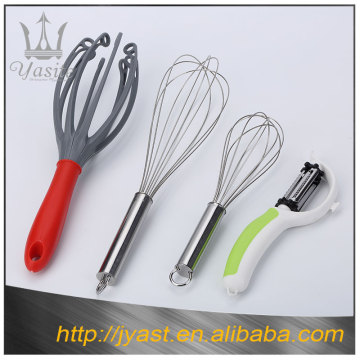 Hot-selling cheap kitchen egg whisks / beater , cake beater