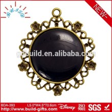 unique magnetic necklace pendant