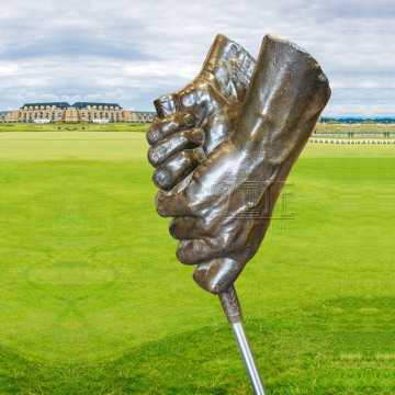 Garden decorative metal statue bronze hand with golf ball sculpture