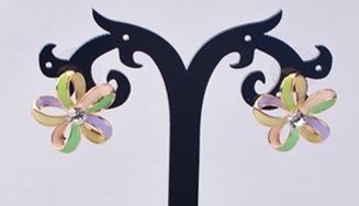 नई डिजाइन गोल्ड बहु तामचीनी फूल स्टड बालियों ऑनलाइन
