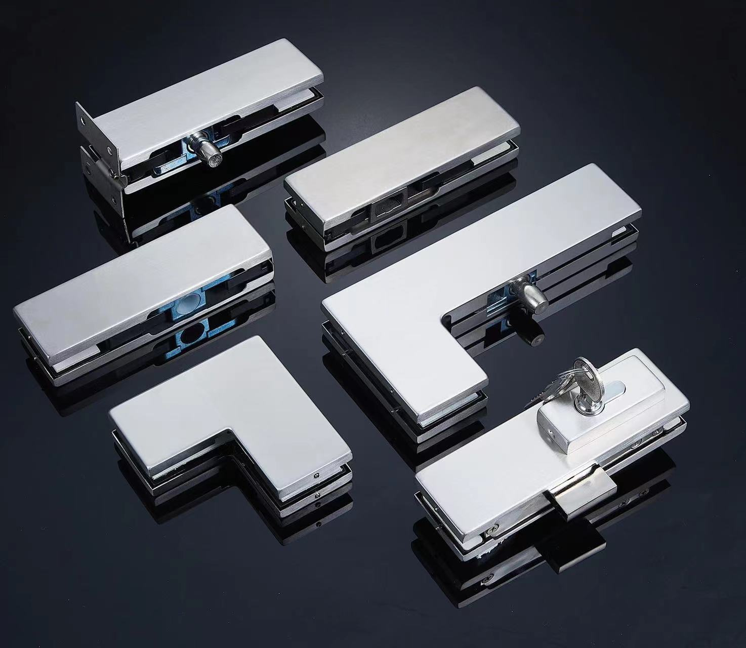 تجهيزات التصحيح الزجاجي glass patch fittings