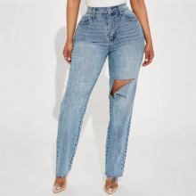 Light Wash Catching Your Eye Stretch Denim Straight Leg Women Jeans