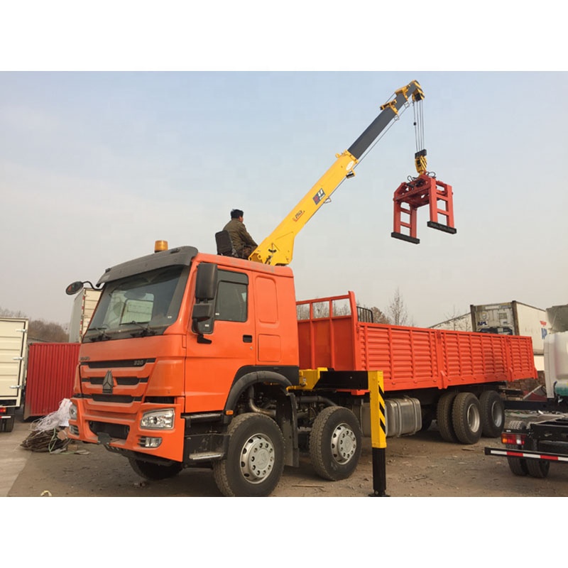 Grue montée sur camion à flèche télescopique de 14 tonnes