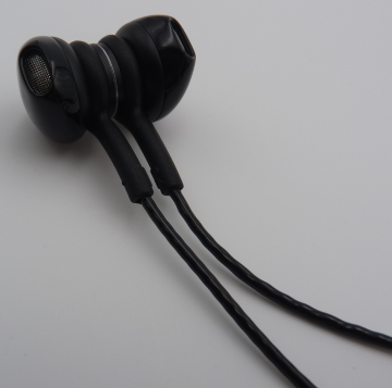 Wired Earbud in Ear Headphones with Microphone