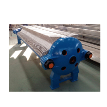 Liquid and solid belt vacuum filter