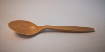Fully degradable rice husk spoon