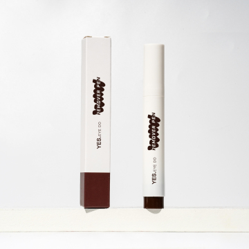 Sustainable Makeup Remover Pen: Clean and Trim Your Eyeliner