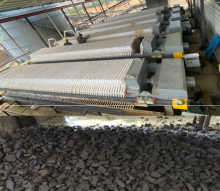 Small chamber manual membrane filter press