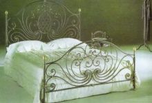 iron bed