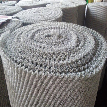 flat and crimped knitted wire mesh fabric