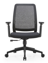 Very nice office chair with middle back