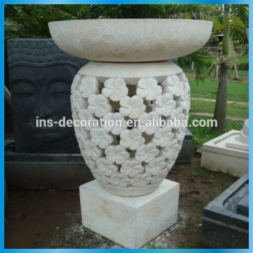 Garden decorative vases and urns