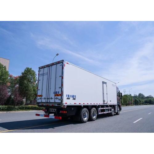 Dongfeng 8X4 40T Refrigerated Van Truck