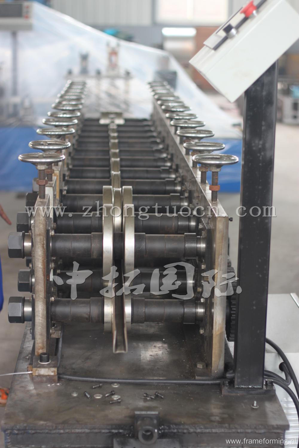 galvanized ceiling wall angle roll forming machine