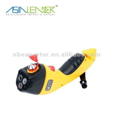 Emergency hand crank flashlight