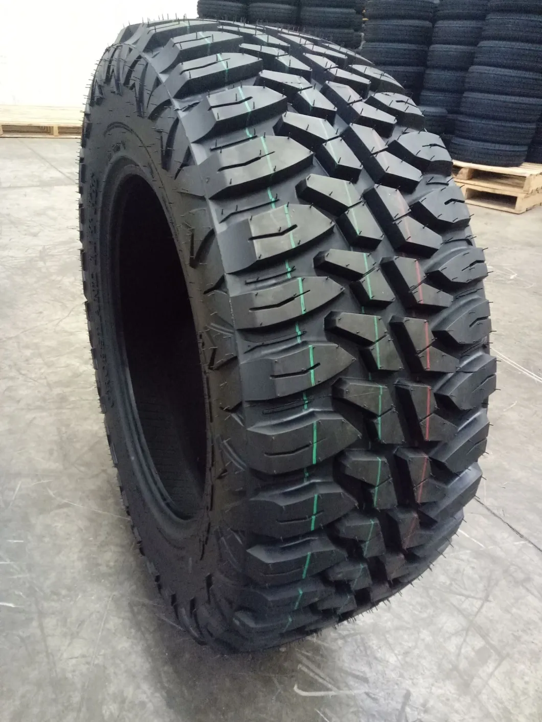 Top Brand Haida Tyre Car Tyre for Sale 195/65r15 275/55r20