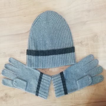 Soft warm 100% cashmere knit hat and gloves set