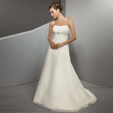 Beautiful A-line Strapless Beach Wedding Dresses 