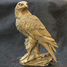 Wholesale indoor or outdoor decor metal golden eagle bronze brass hawk sculpture