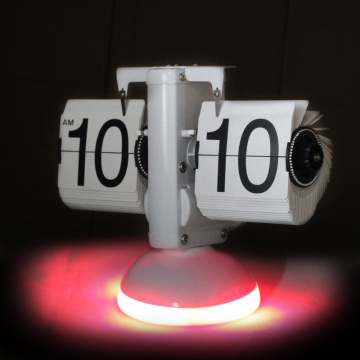 Retro Flip Clock im coolen Stil mit LED -Nachtlichtern