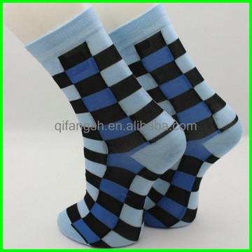 knitted checker pattern crew socks