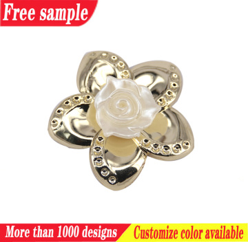 Splendid gold plastic flower for ladies high heels accessories