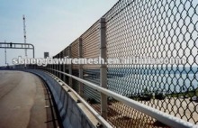 High quality low carbon steel chain link fence at discount price
