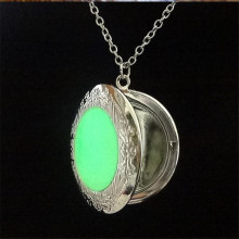 2016 Neweset Luminous Stone Necklace Floating Pendant jewelry Necklace